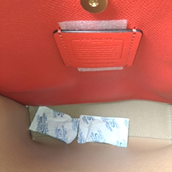 Coach CHERRY MOLLIE Bucket CHALK MULTI Purse Handbag Crossbody NWT NEW Bag Gift - Picture 13 of 14